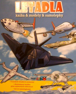 Letadla - kniha a modely a samolepky