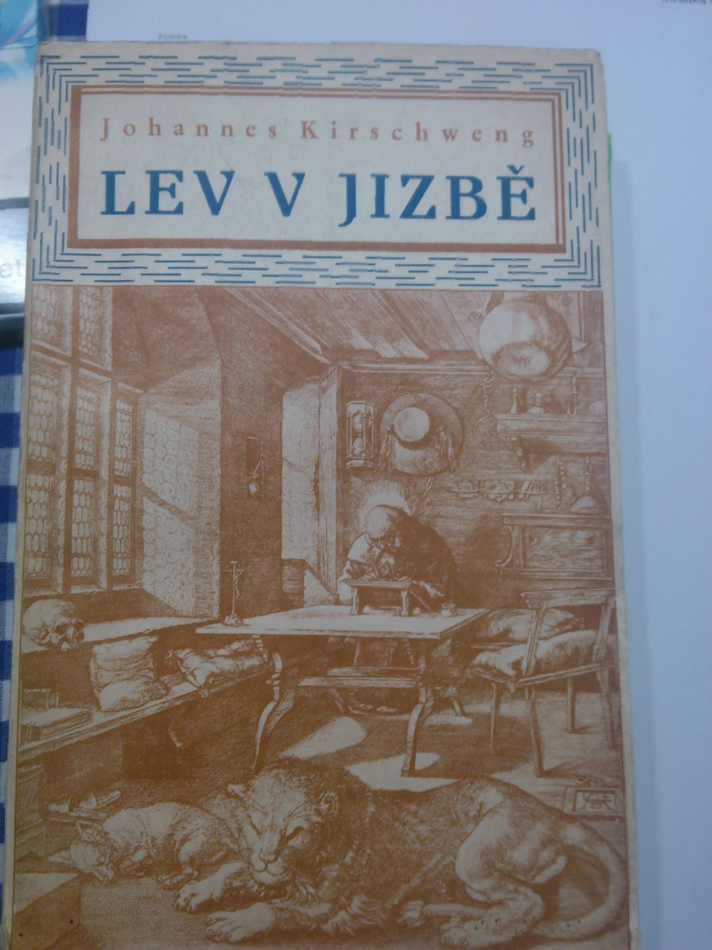 Lev v jizbě