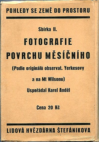 Fotografie povrchu měsíčního