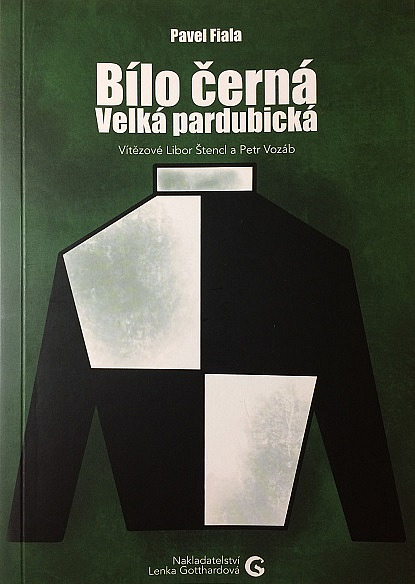 Bílo černá Velká pardubická