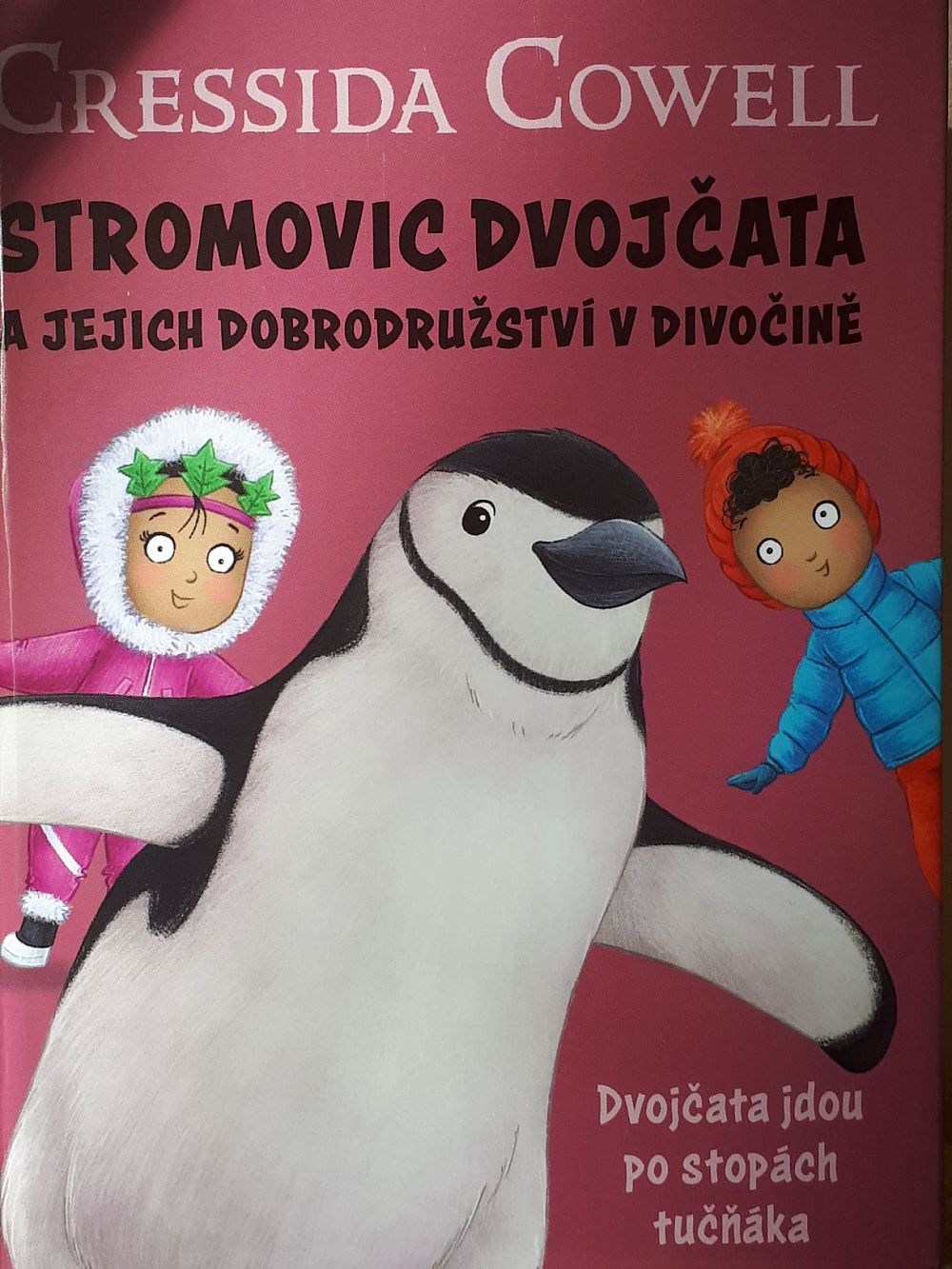 Dvojčata jdou po stopách tučňáka