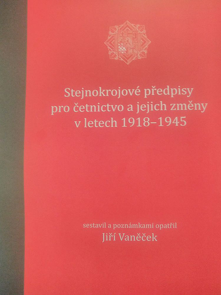 Stejnokrojové předpisy pro četnictvo a jejich změny v letech 1918-1945