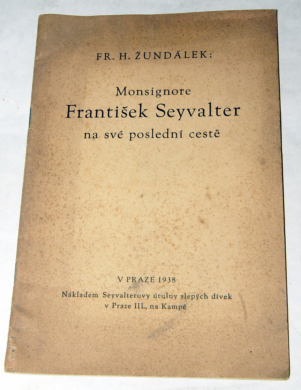 Monsignore František Seyvalter na své poslední cestě