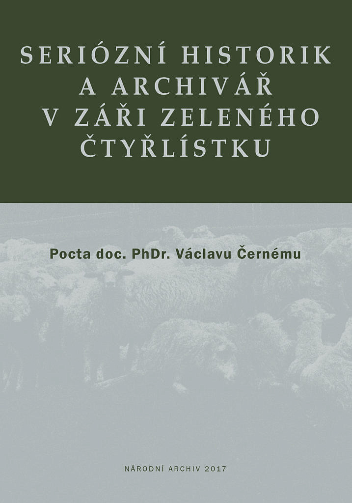 Seriózní historik a archivář v záři zeleného čtyřlístku