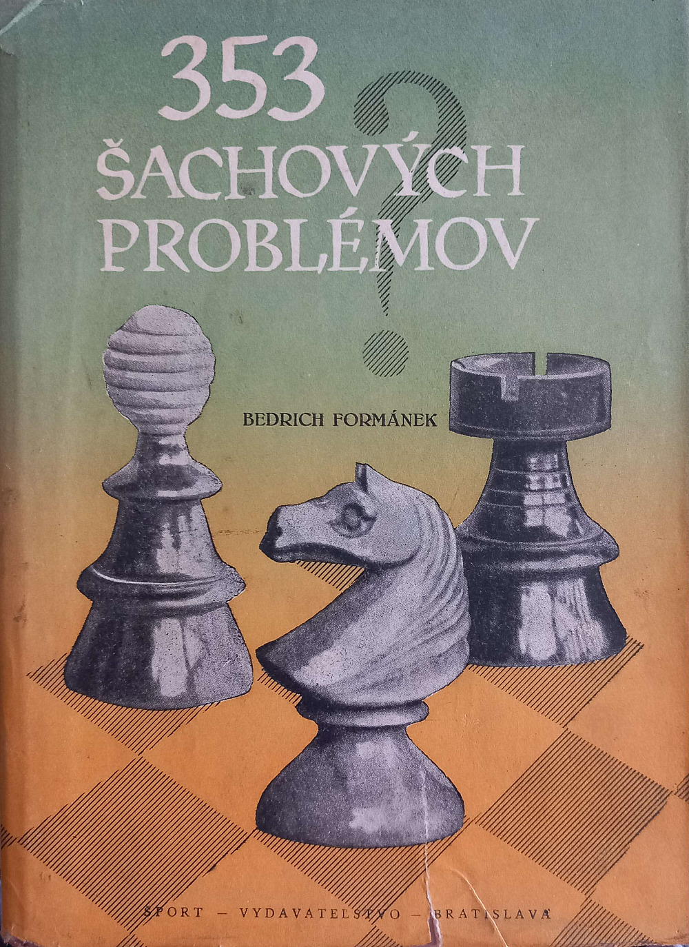 353 šachových problémov