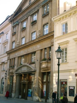Knihovna města Plzně - Ústřední knihovna pro děti a mládež
